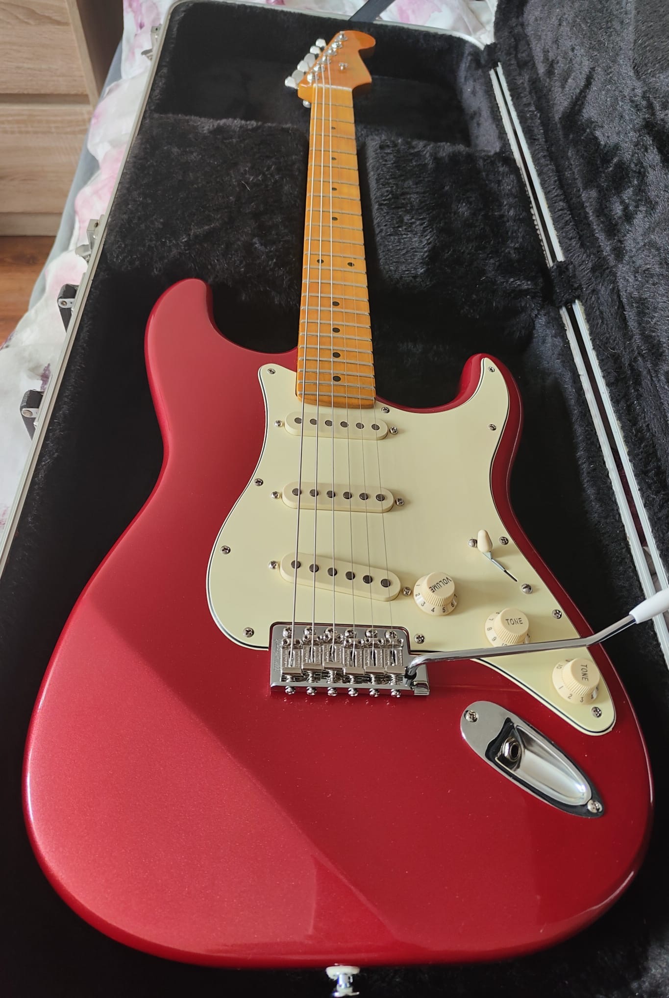 Autorska gitara elektryczna – ujęcie 6